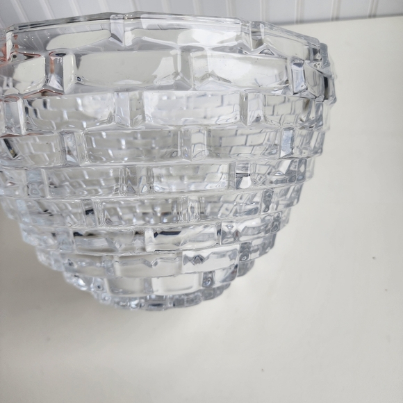 Mikasa Palazzo Crystal Bowl 9” Clear Brick Pattern Centerpiece Cri - Picture 10 of 11